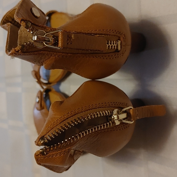 Nine West Sandals with Low Heel Size 7.5 - Picture 3 of 7
